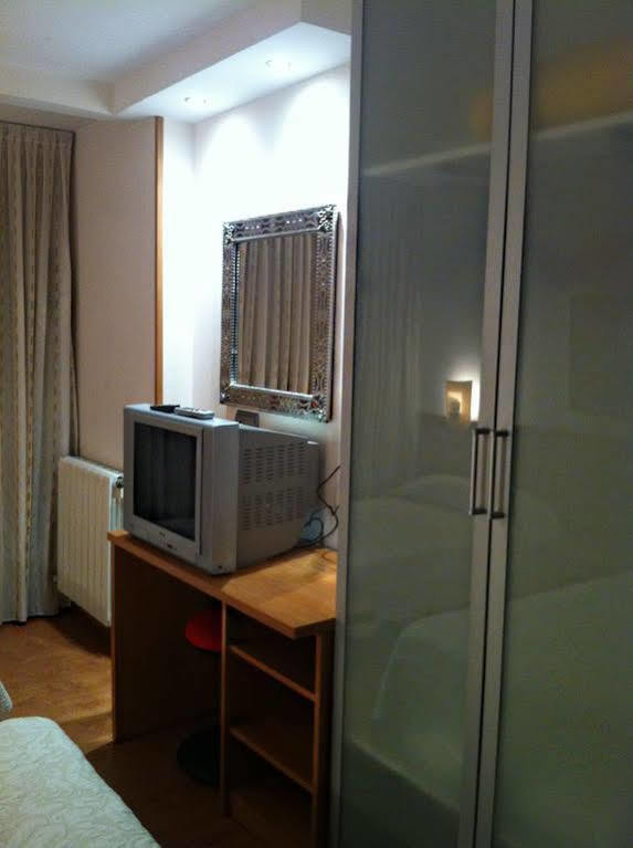 Hostal Del Carmen سانتاندر المظهر الخارجي الصورة